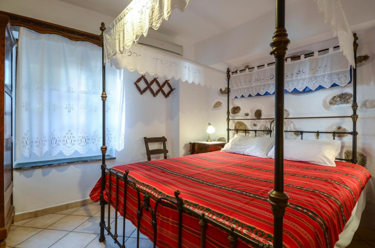 维内提克公寓酒店 Naxos City 外观 照片
