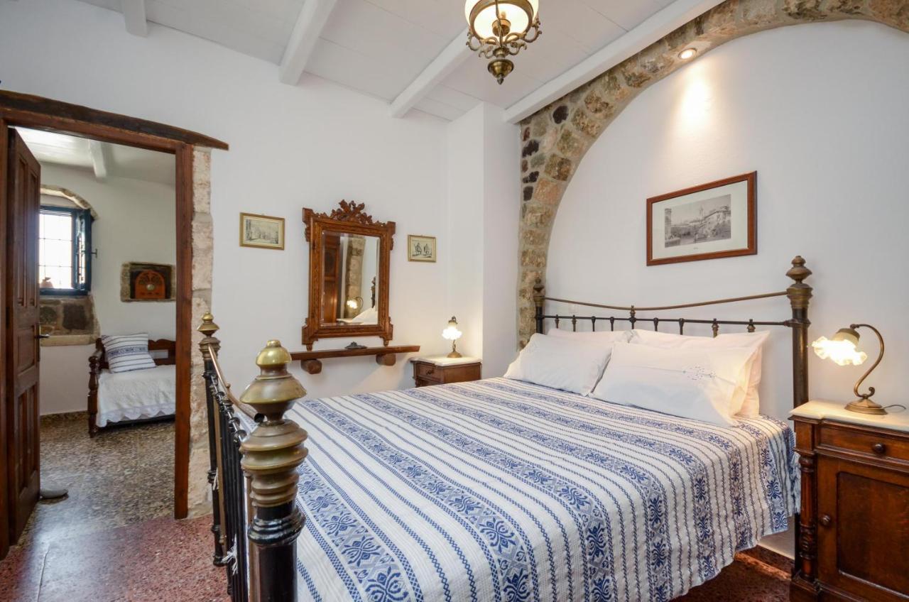 维内提克公寓酒店 Naxos City 外观 照片