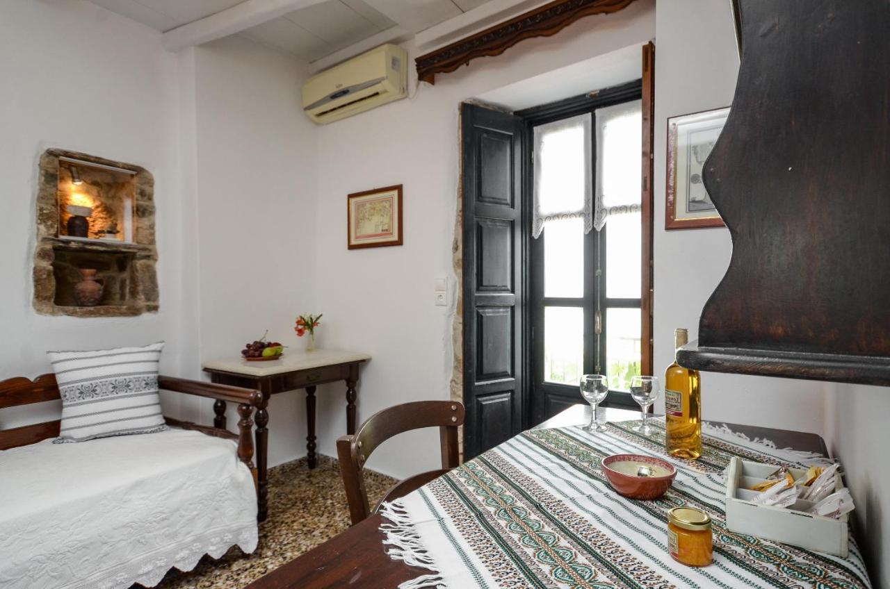 维内提克公寓酒店 Naxos City 外观 照片